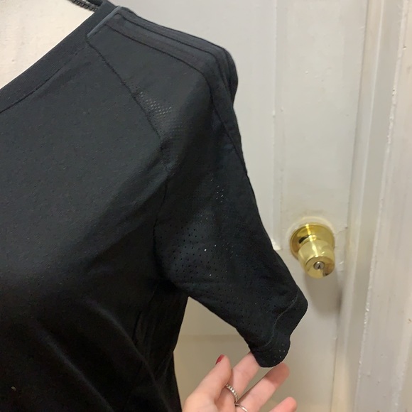 adidas shirt - Picture 2 of 5